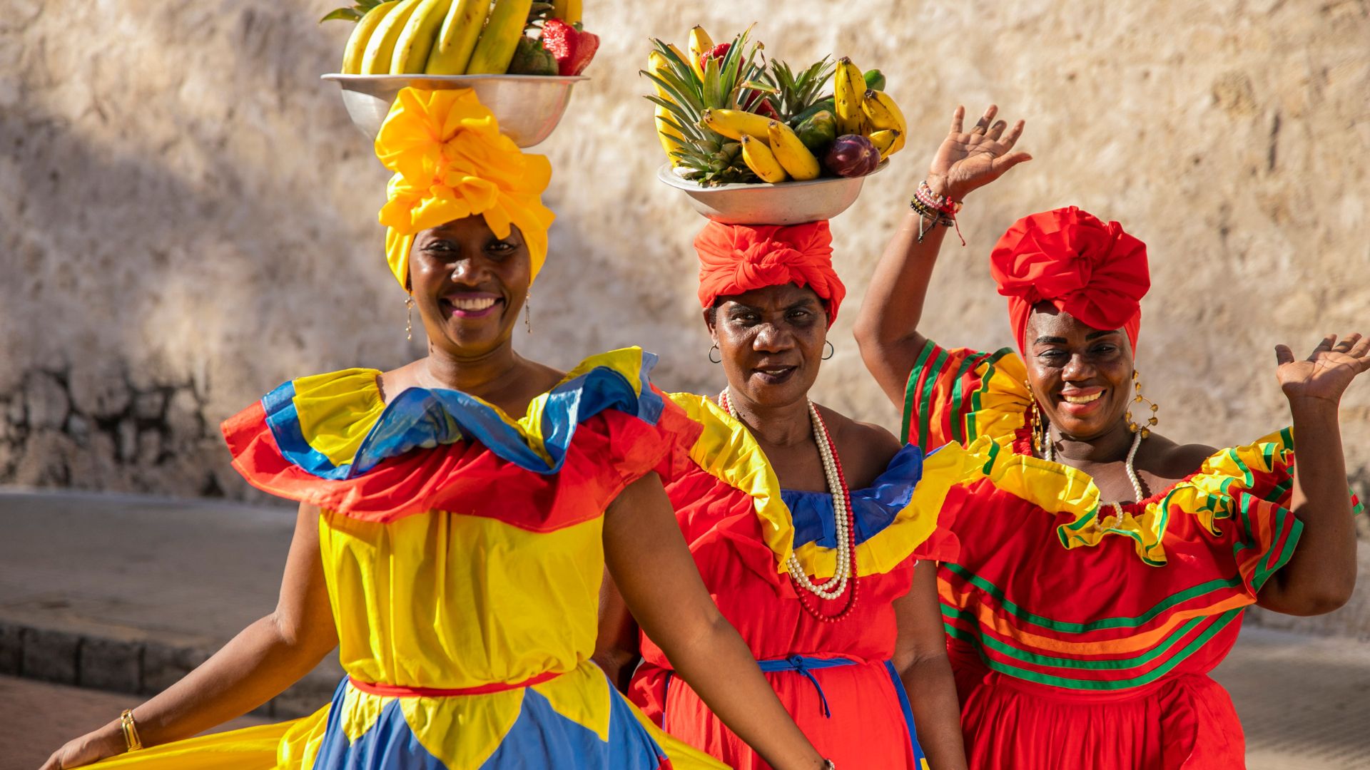 Woman in bright colors - Colombia
